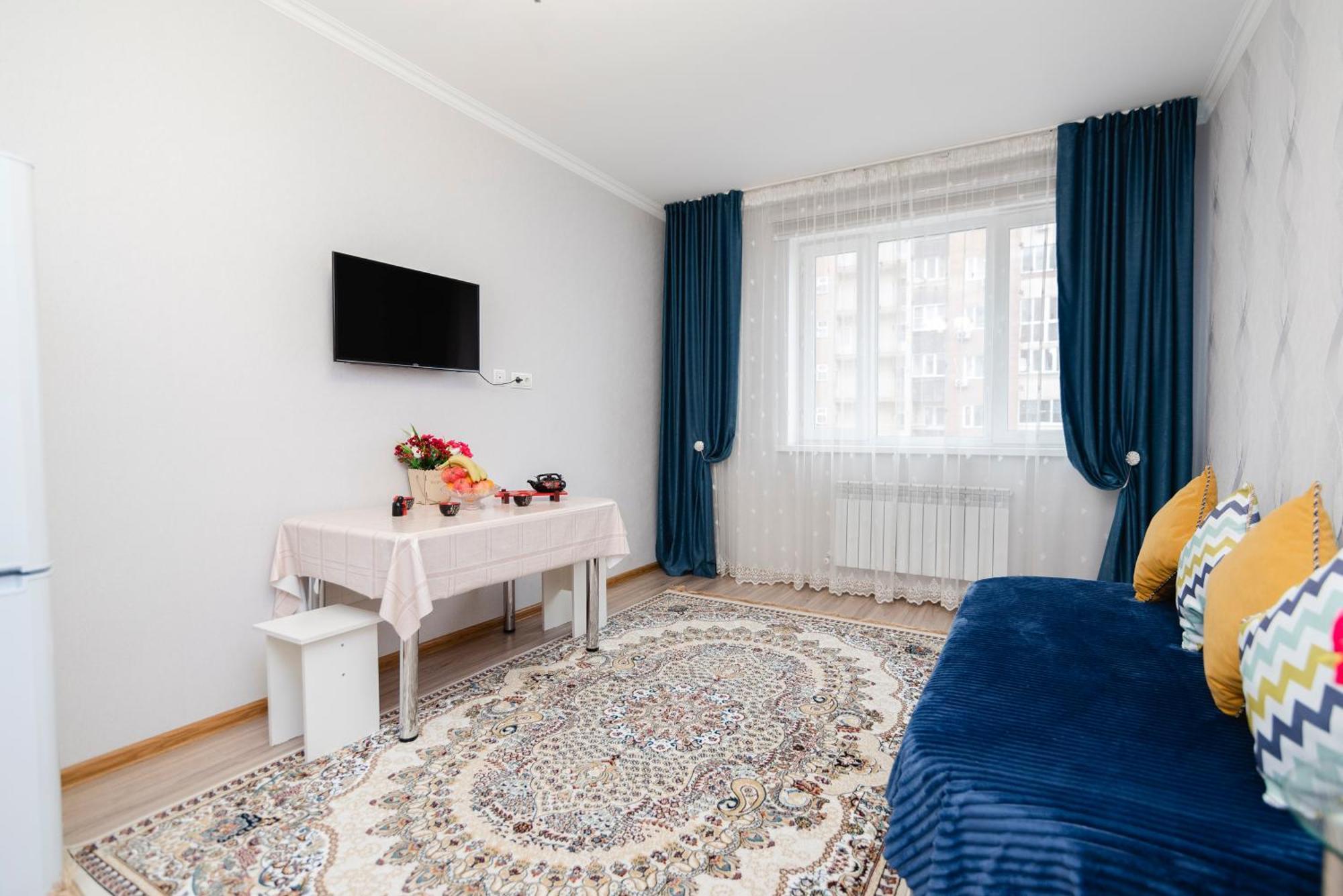 Apartment Zodiak Alma-Ata Exteriör bild